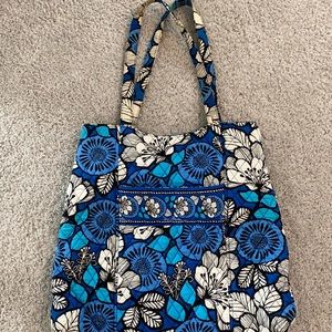 Vera Bradley small purse.